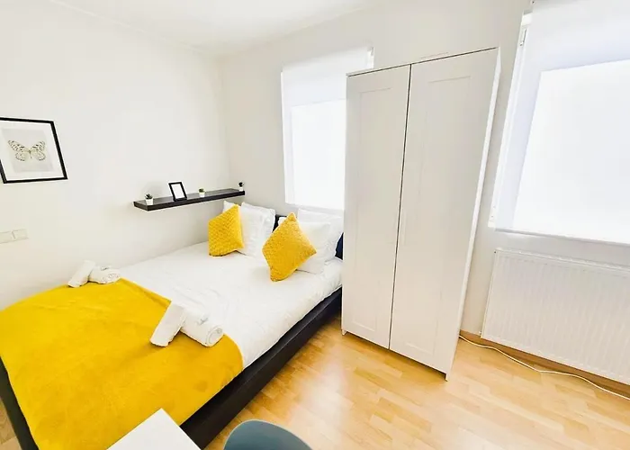 Elegant Limpertsberg Apartment *